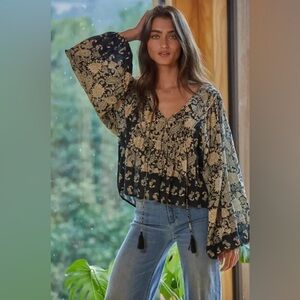 Muse republic clothing boho long sleeve puff balloon sleeve small